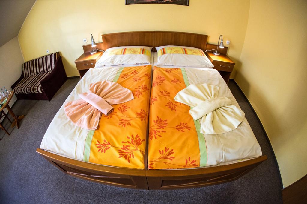 Hotel Na Jizni Přerov Oda fotoğraf