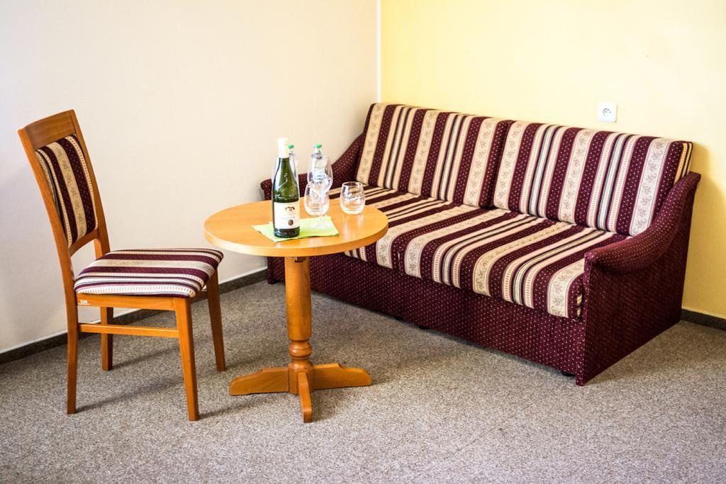 Hotel Na Jizni Přerov Oda fotoğraf