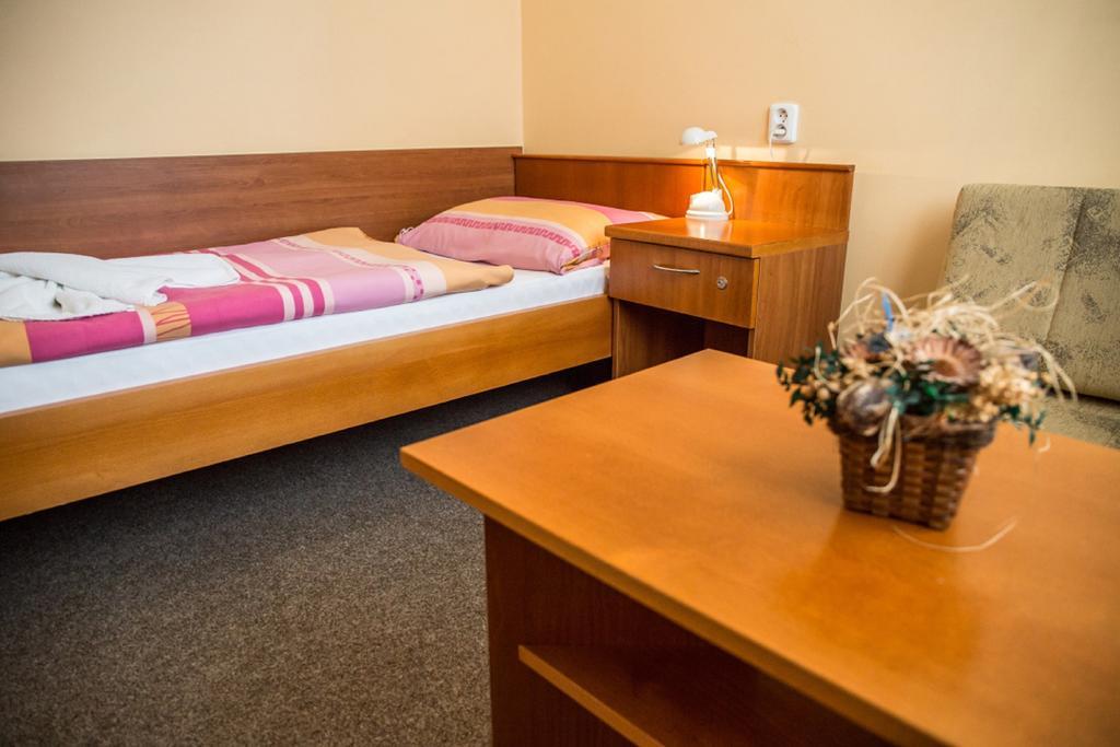 Hotel Na Jizni Přerov Oda fotoğraf