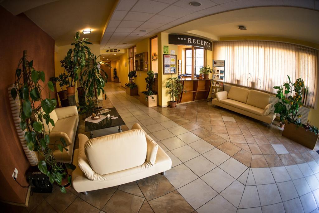 Hotel Na Jizni Přerov Dış mekan fotoğraf