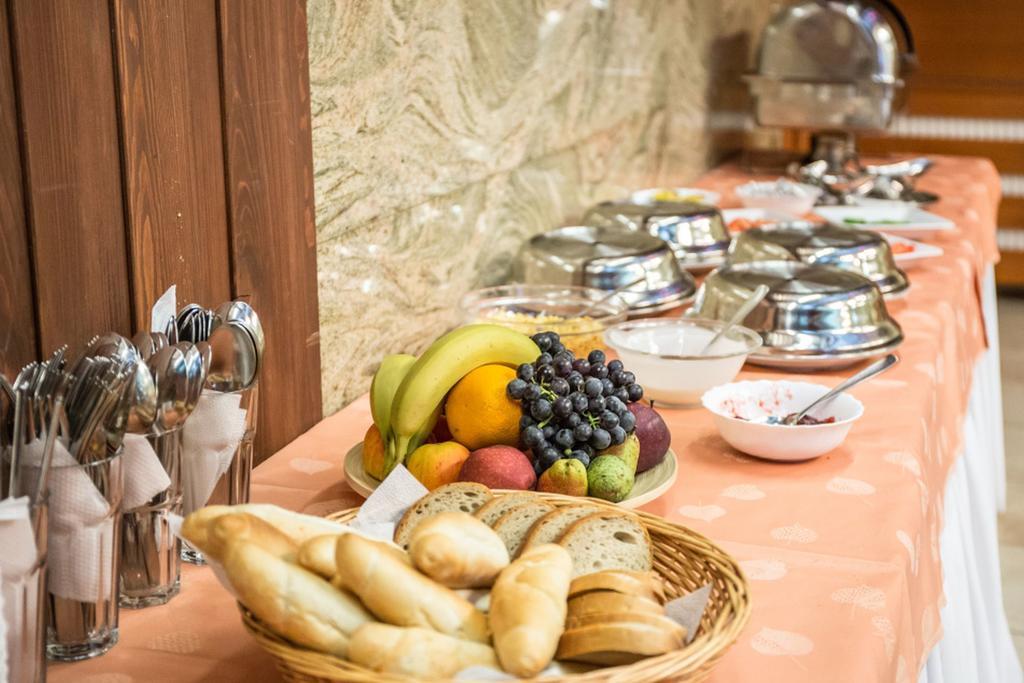 Hotel Na Jizni Přerov Dış mekan fotoğraf